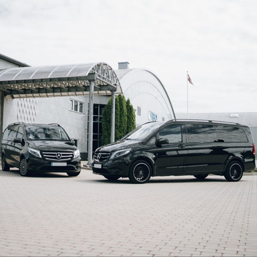 mercedes-benz class front